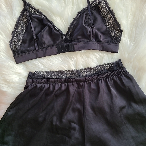 NEW La Vie En Rose two piece lingerie set satin black US SMALL - Picture 3 of 6